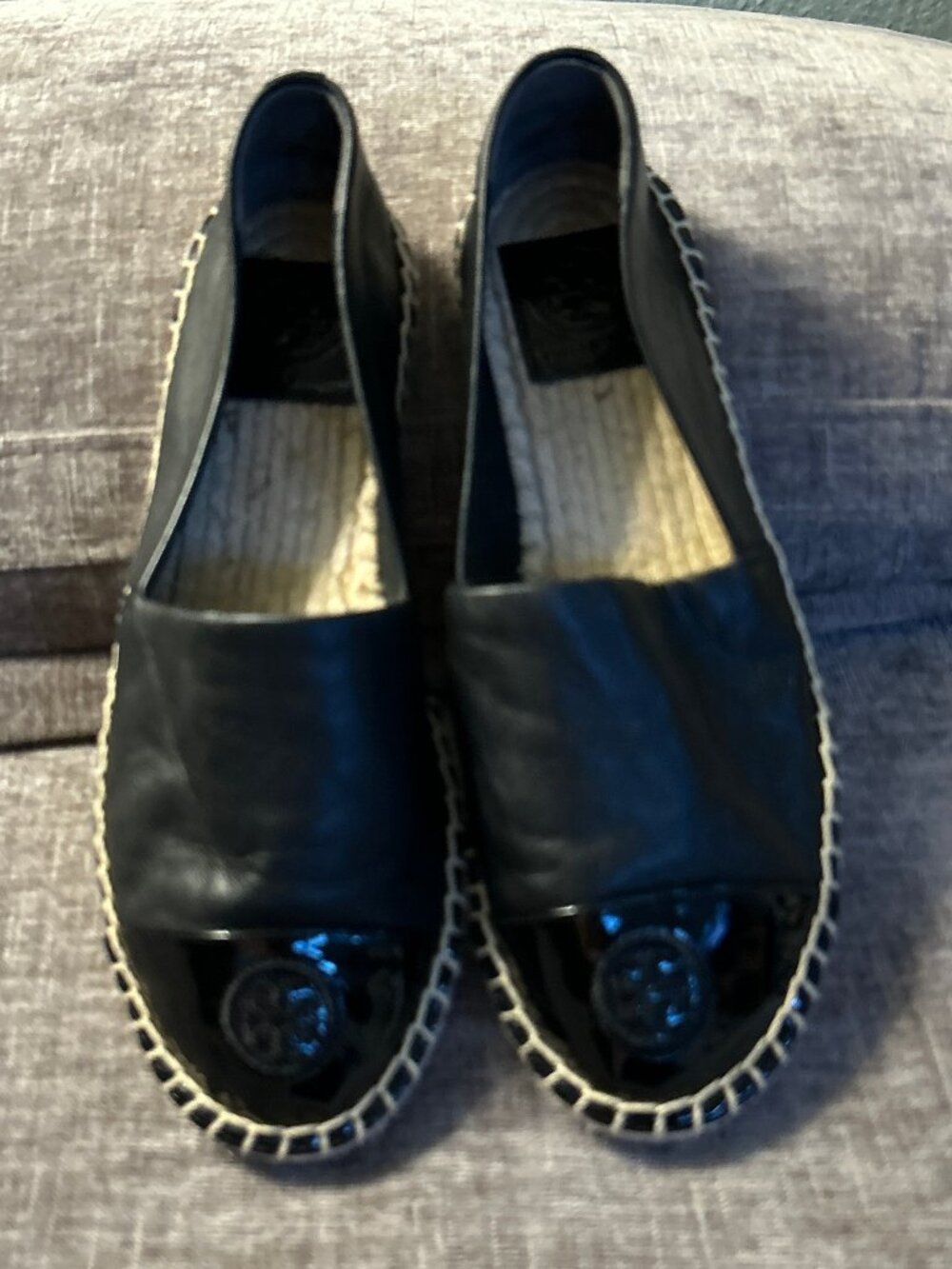 Tory Burch ~ Black Benton Espadrilles ~ 7.5 ~ Logo ~ Two Tone